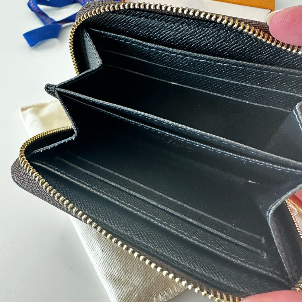 Ath LV Monogram Giant Logo Zippy Wallet - Picture 5 of 8